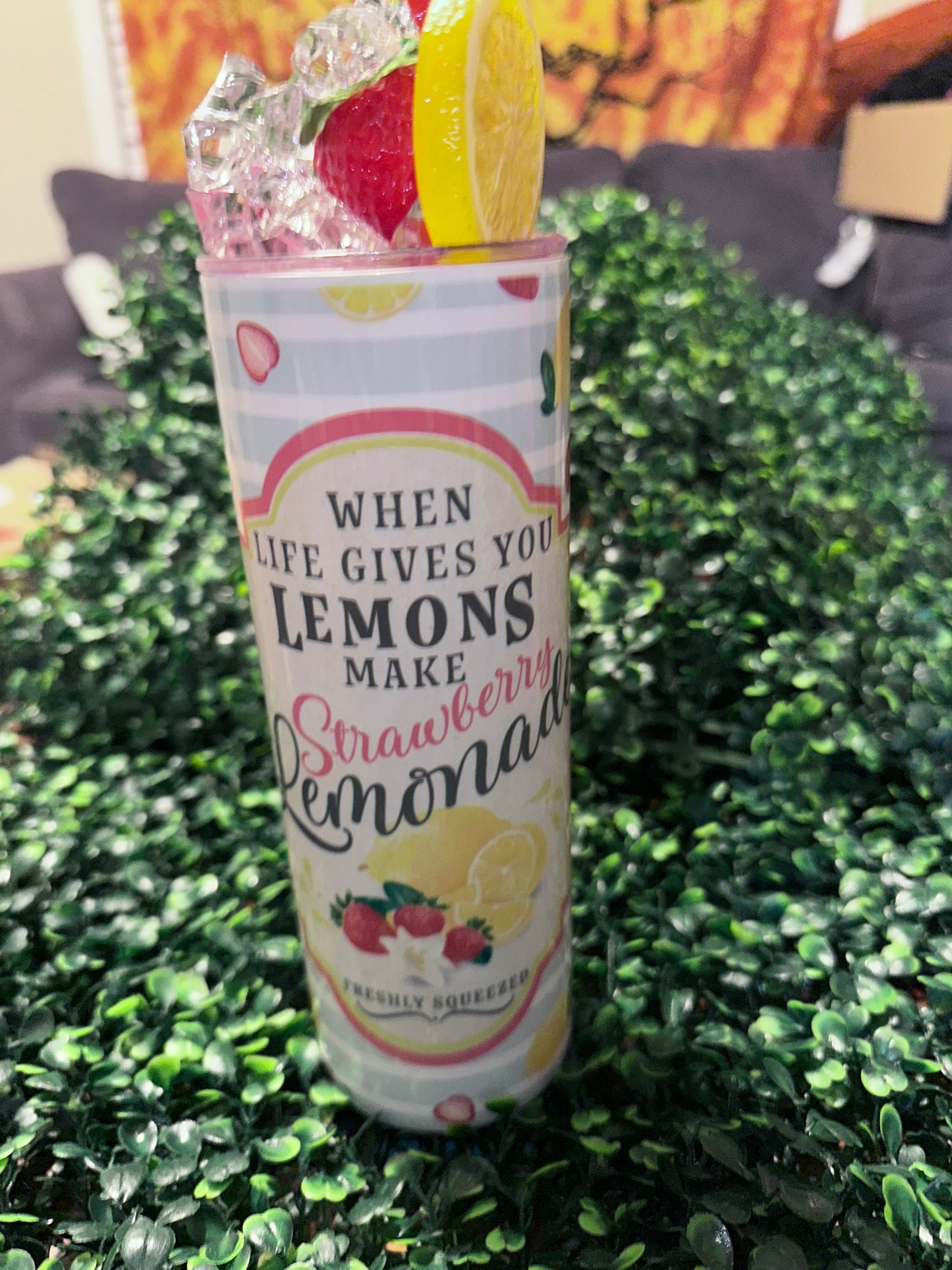 Sip in Style – Custom Tumblers with Your Favorite Vibe